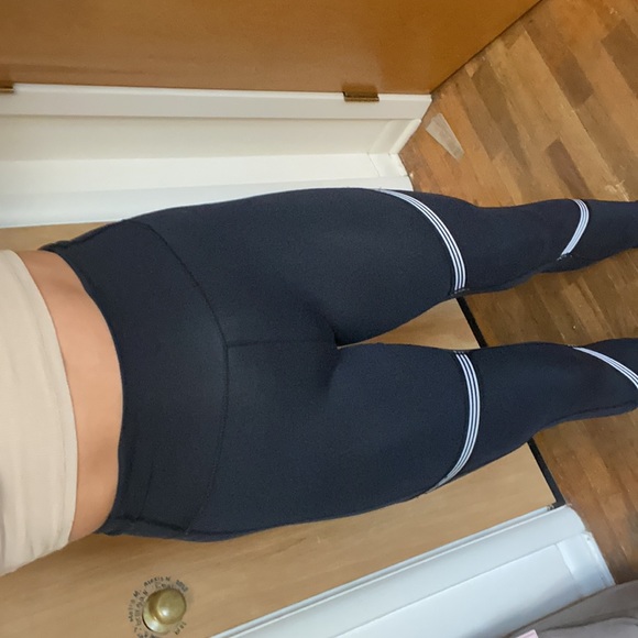 Black leggings - Picture 2 of 4